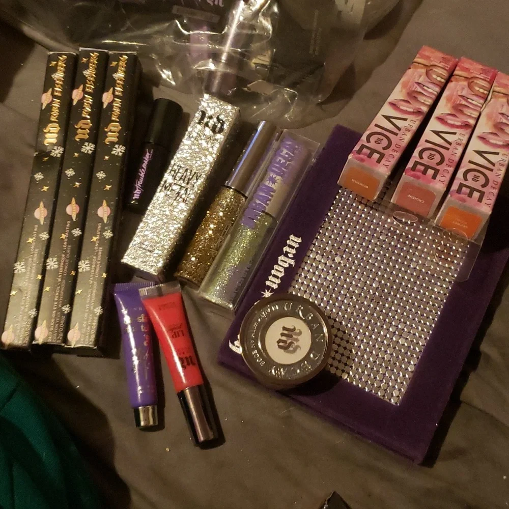 GIANT Urban decay STASH!
